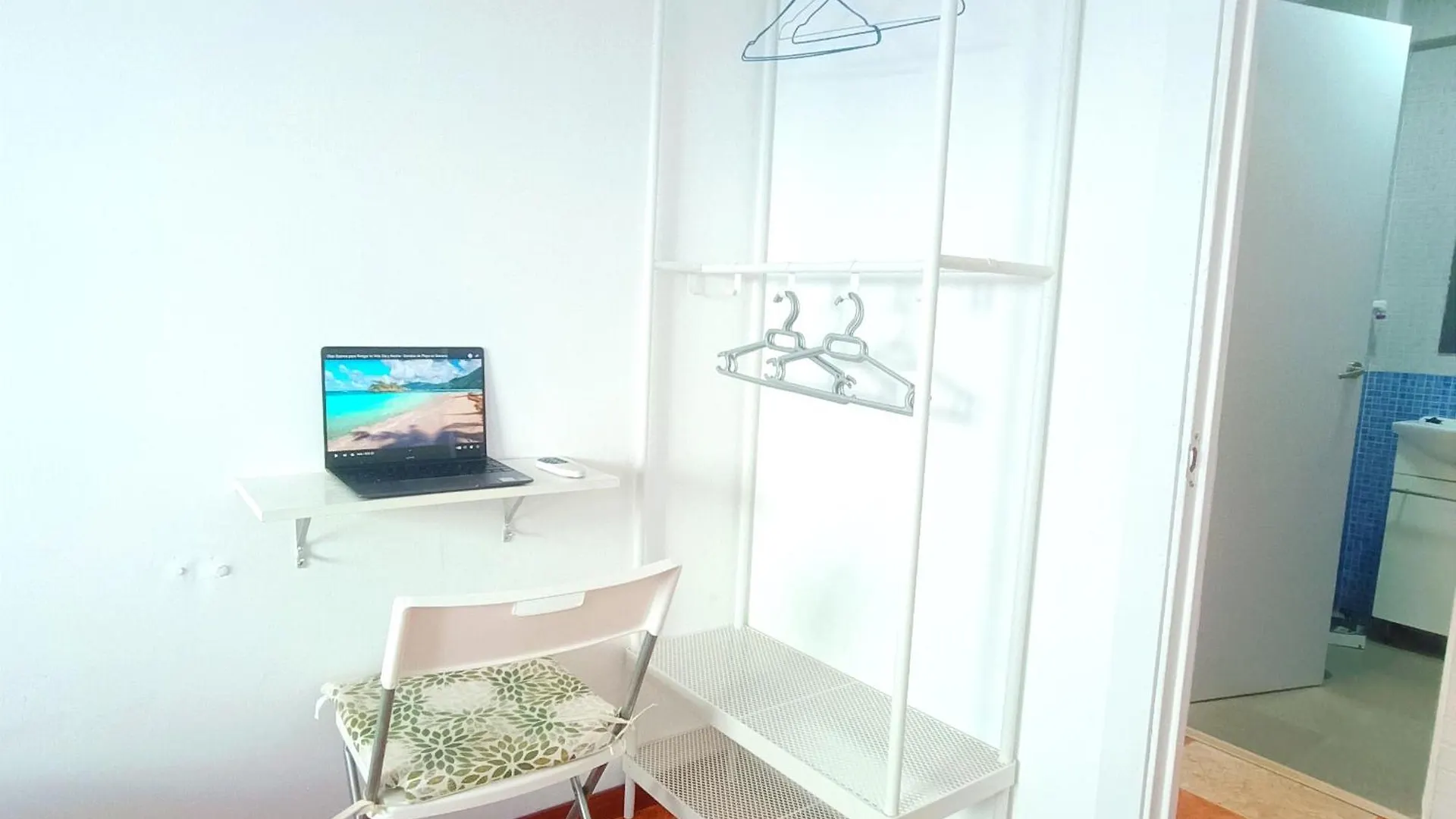 Habitacion Cama Matrimonio Piso Compartido Homestay Torremolinos