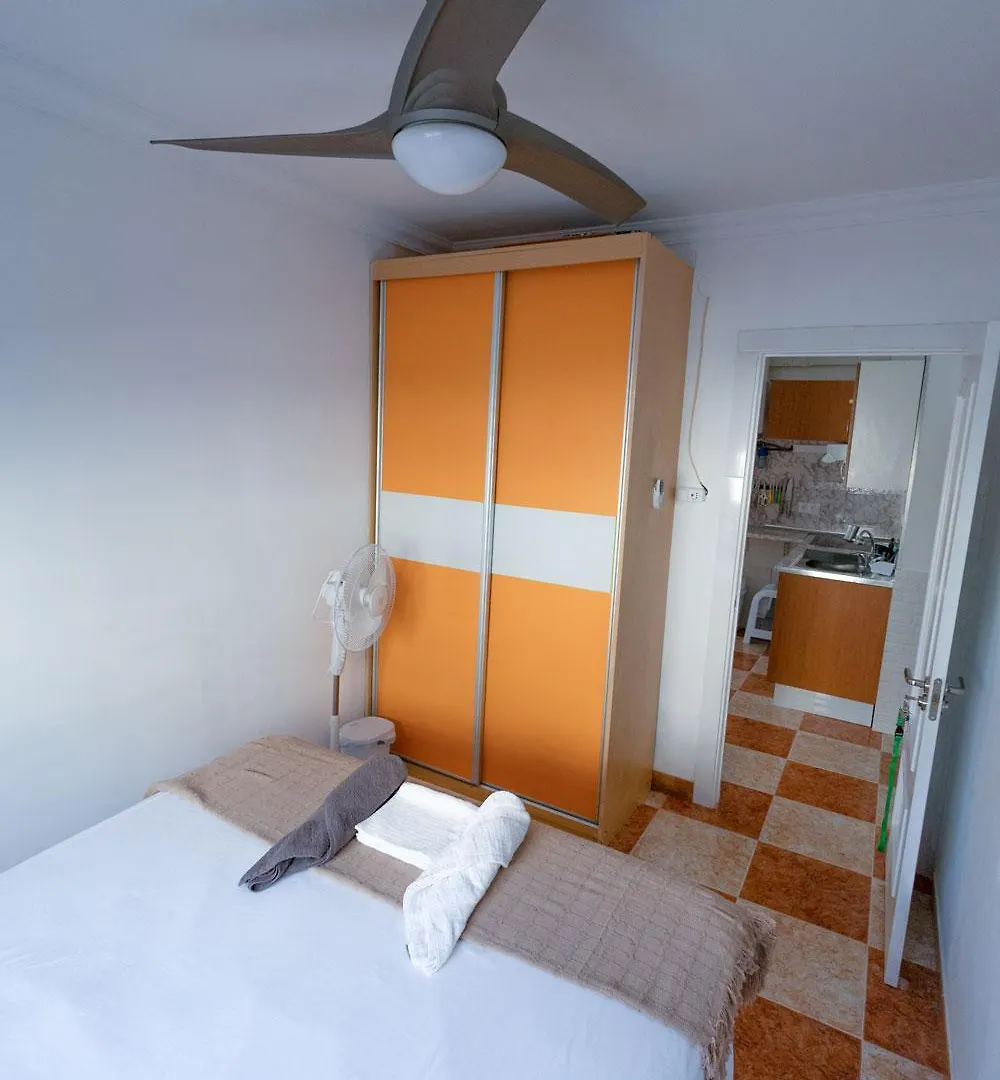 Habitacion Cama Matrimonio Piso Compartido Homestay